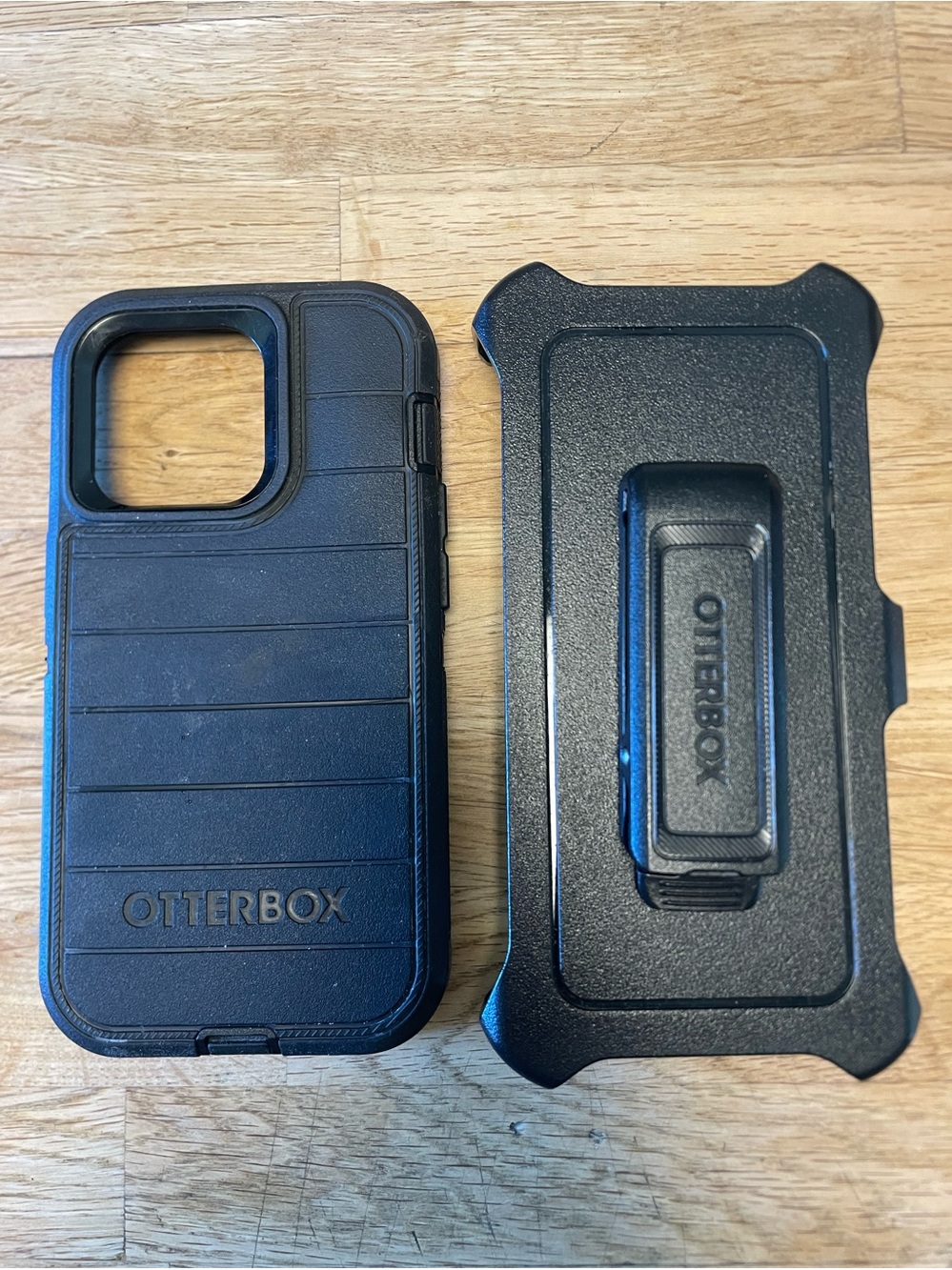 OtterBox Defender Pro series iPhone 14 Pro